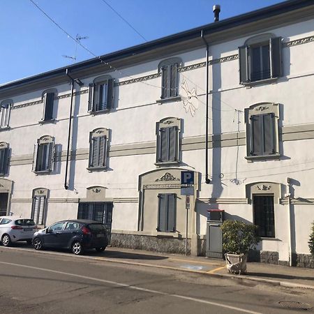 פאביה L' Appartamento Del Borgo - Parcheggio Riservato מראה חיצוני תמונה